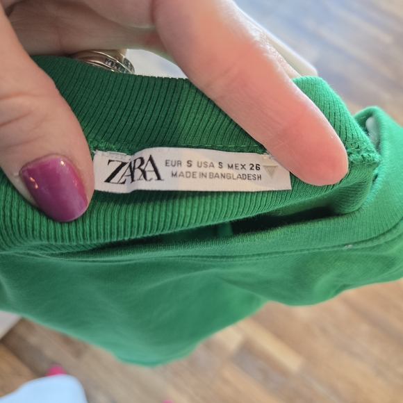 Zara Vibrant Green Womens Sleeveles Crop Top Size Small. - Picture 3 of 3